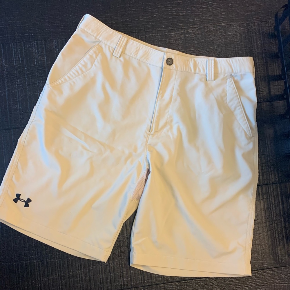 Under Armour Tan Golf Shorts Size 34” - Ships Fast